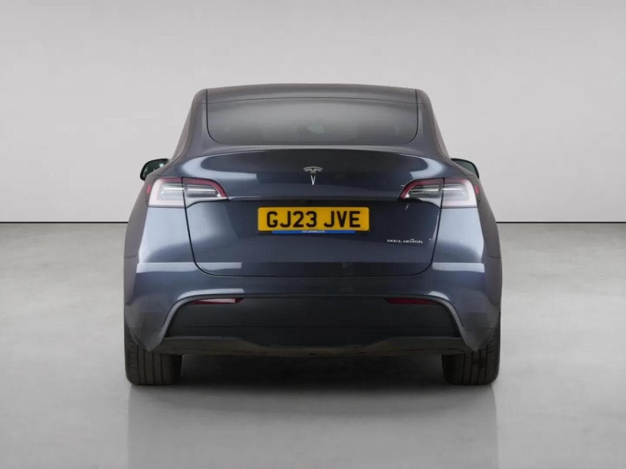Tesla Model Y thumbnail Rear