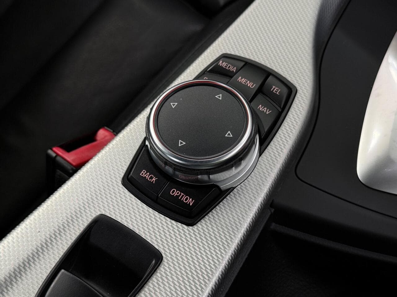 BMW 4 Series thumbnail Misc Controls