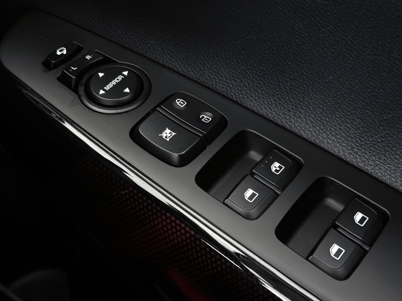 Kia Picanto thumbnail Misc Controls