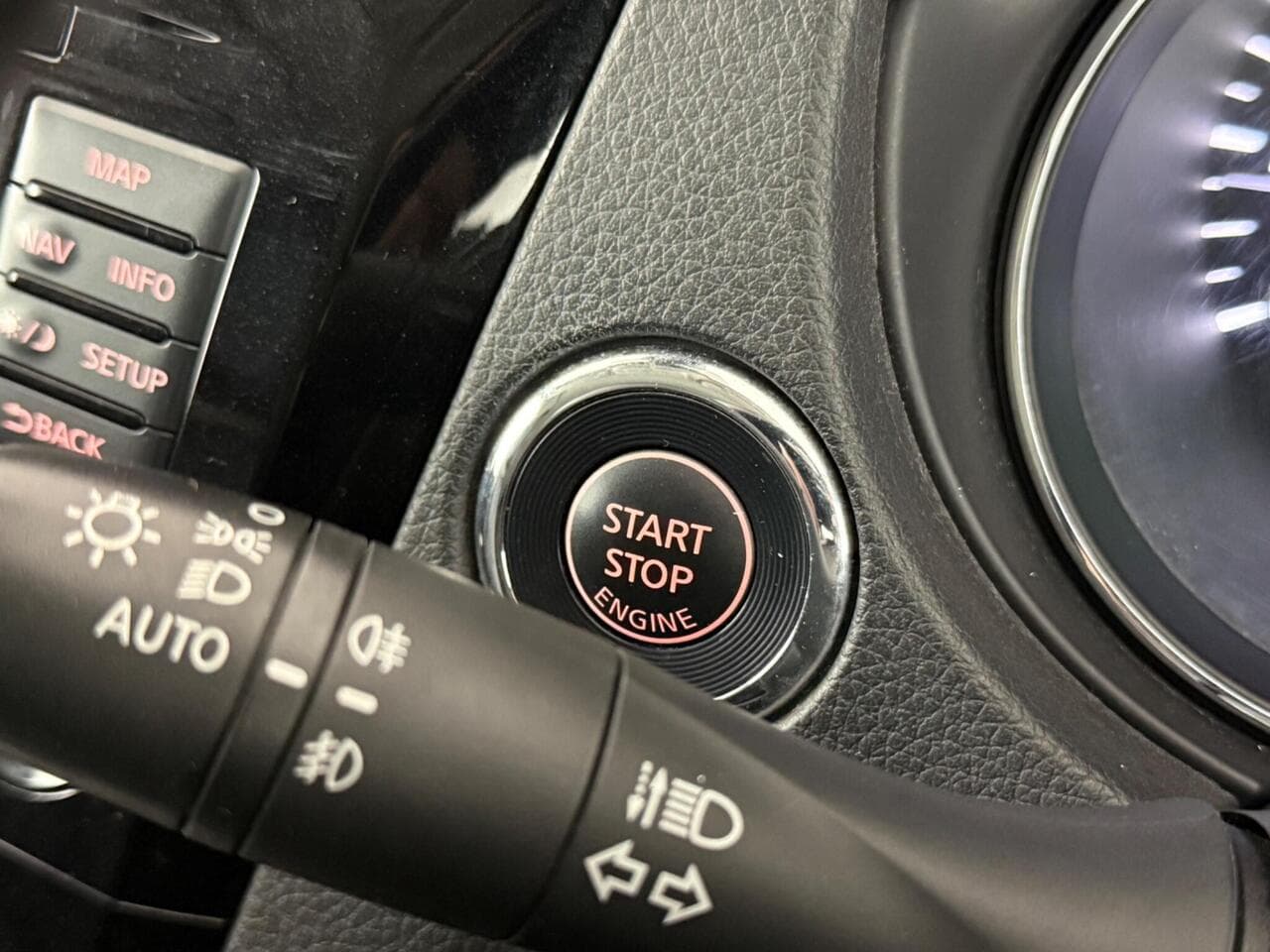 Nissan Qashqai thumbnail Misc Controls