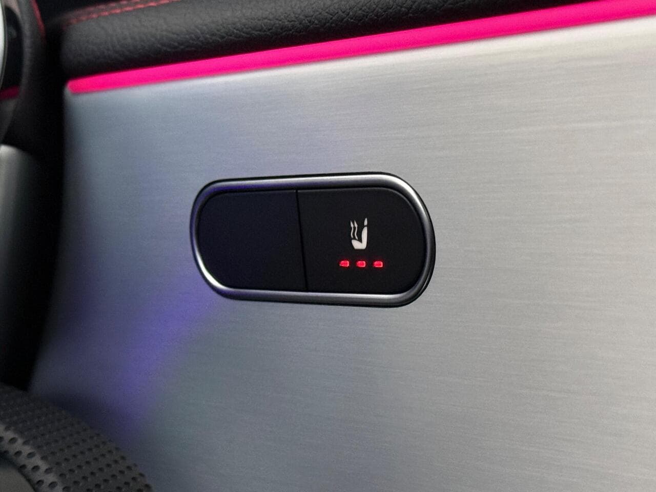 Mercedes-Benz CLA thumbnail Misc Controls