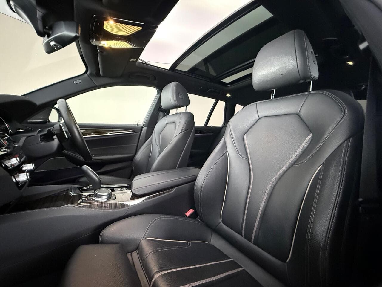 BMW 5 Series thumbnail Seat Front Passenger