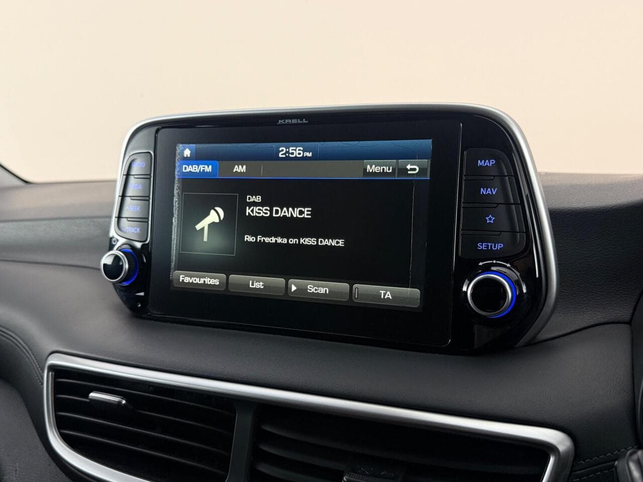 Hyundai TUCSON thumbnail Infotainment System