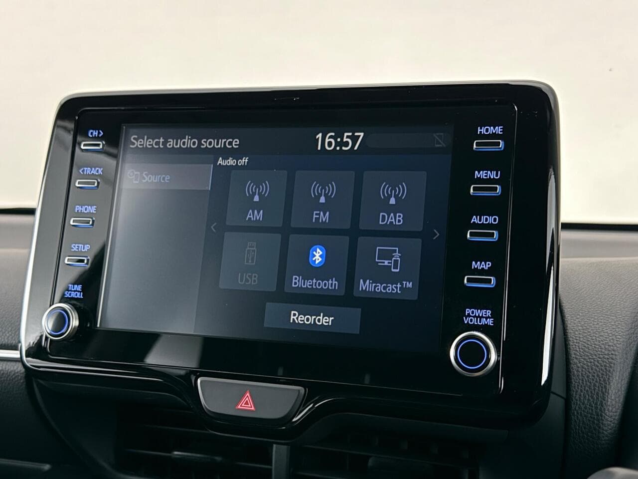 Toyota Yaris thumbnail Infotainment System