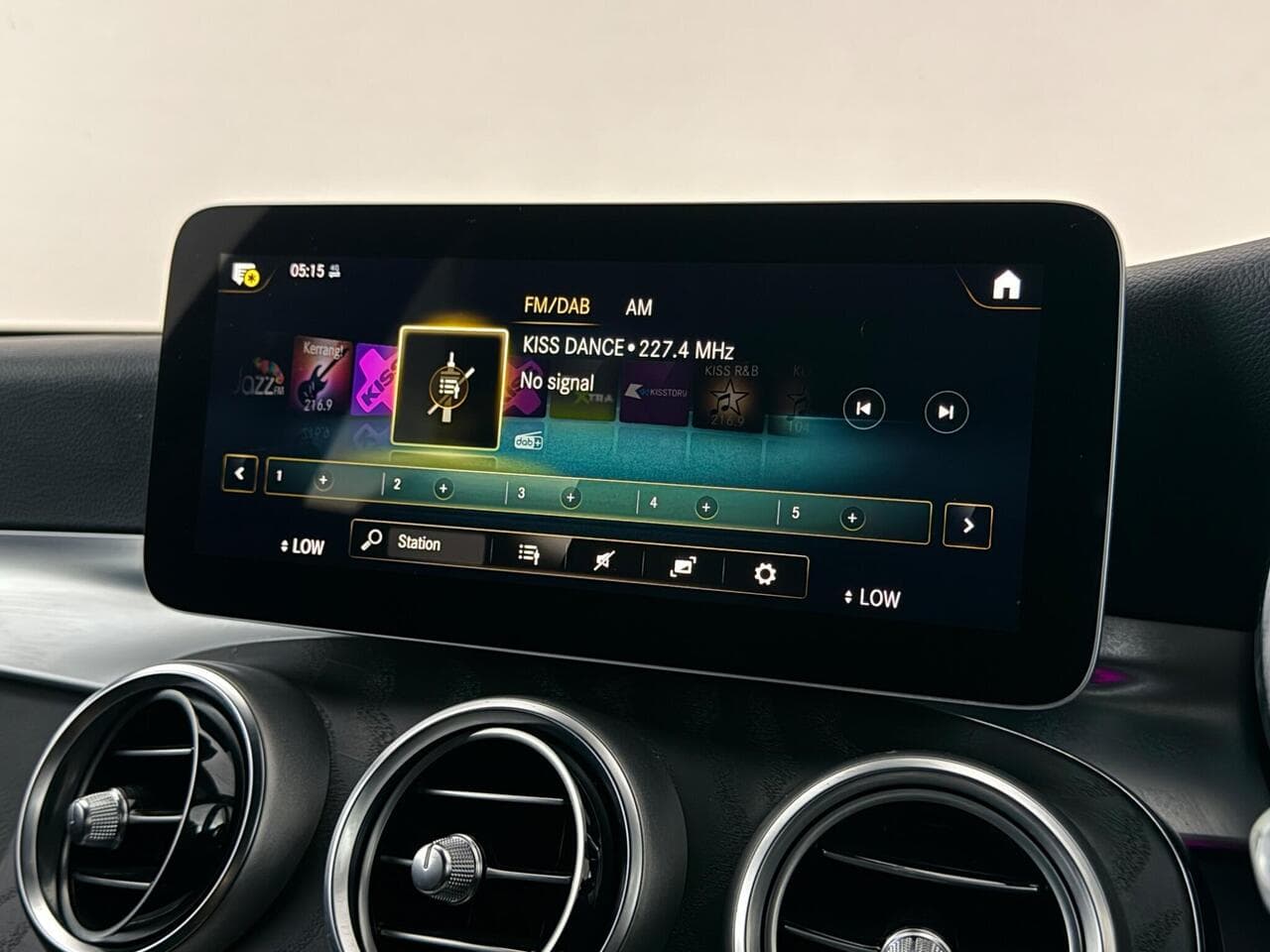 Mercedes-Benz GLC thumbnail Infotainment System