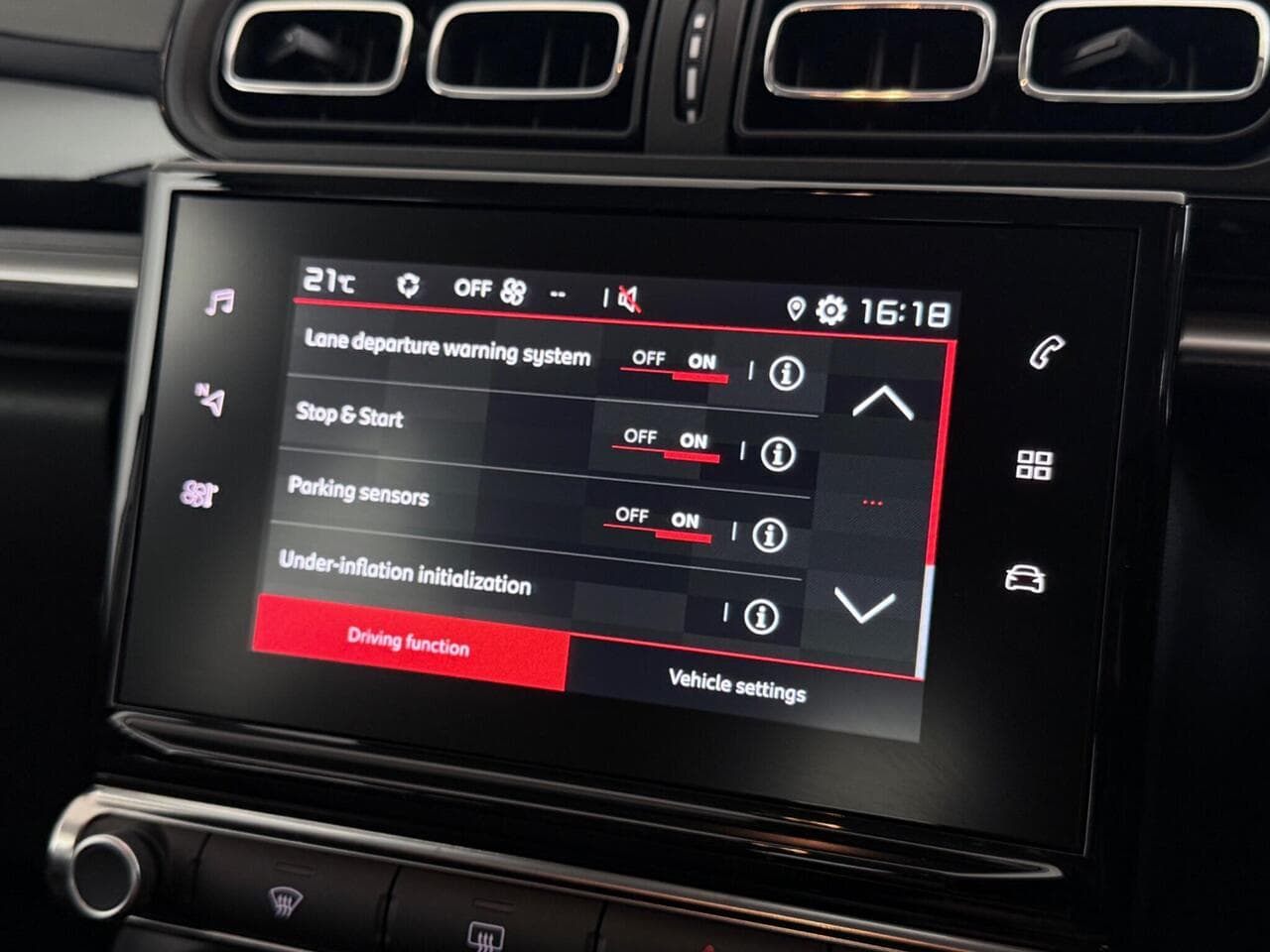 Citroen C3 thumbnail Infotainment System