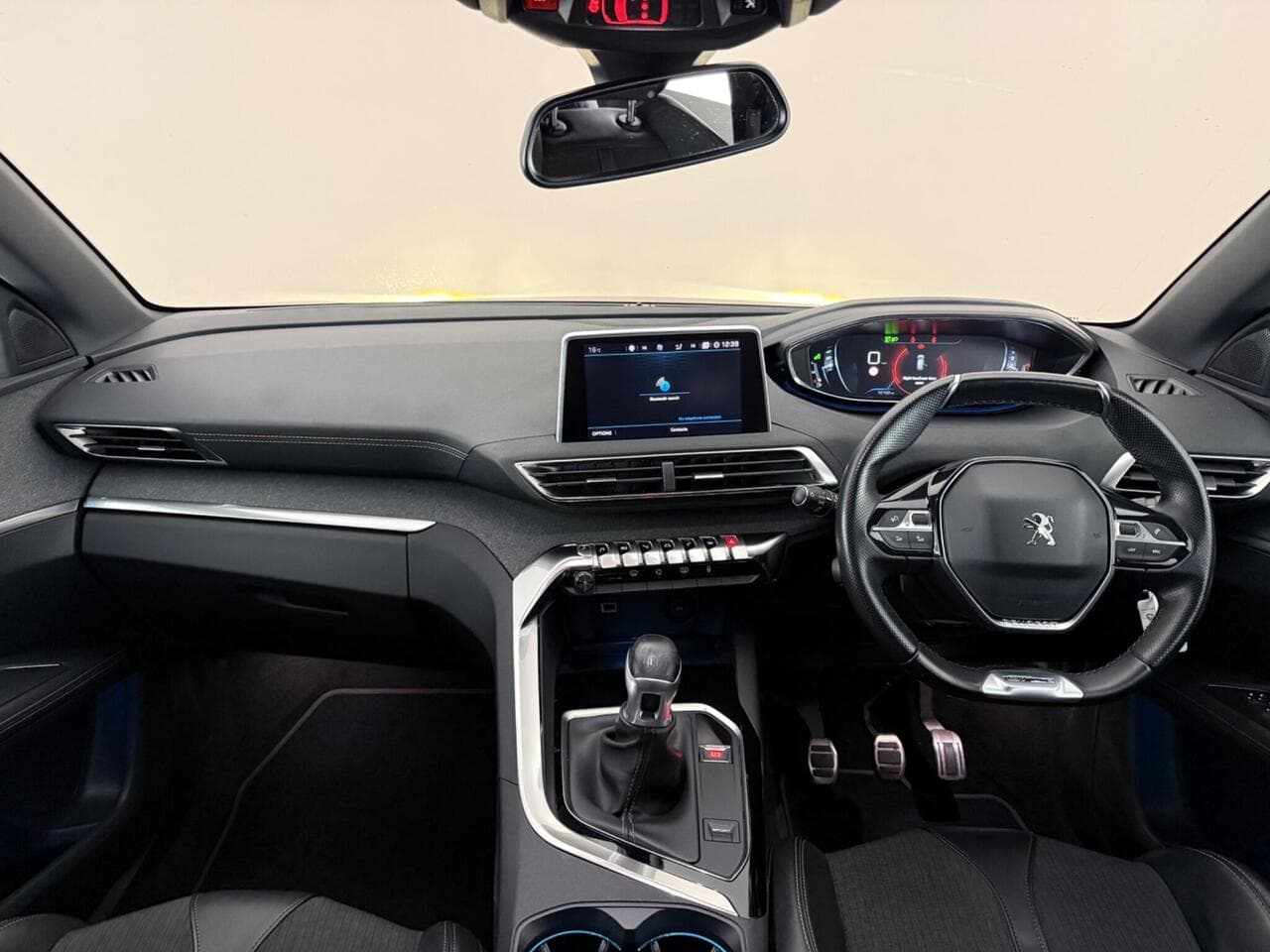 Peugeot 3008 thumbnail Interior Front
