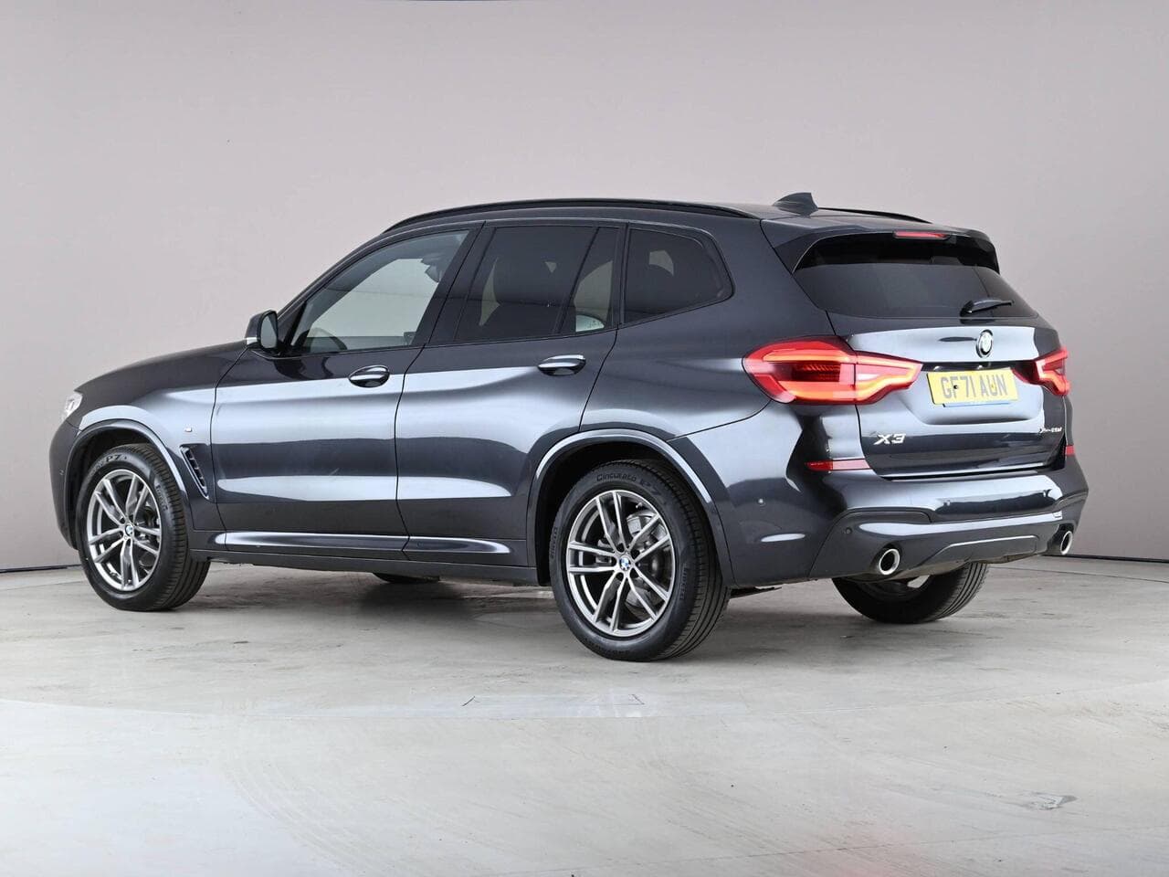 BMW X3 thumbnail Rear Left