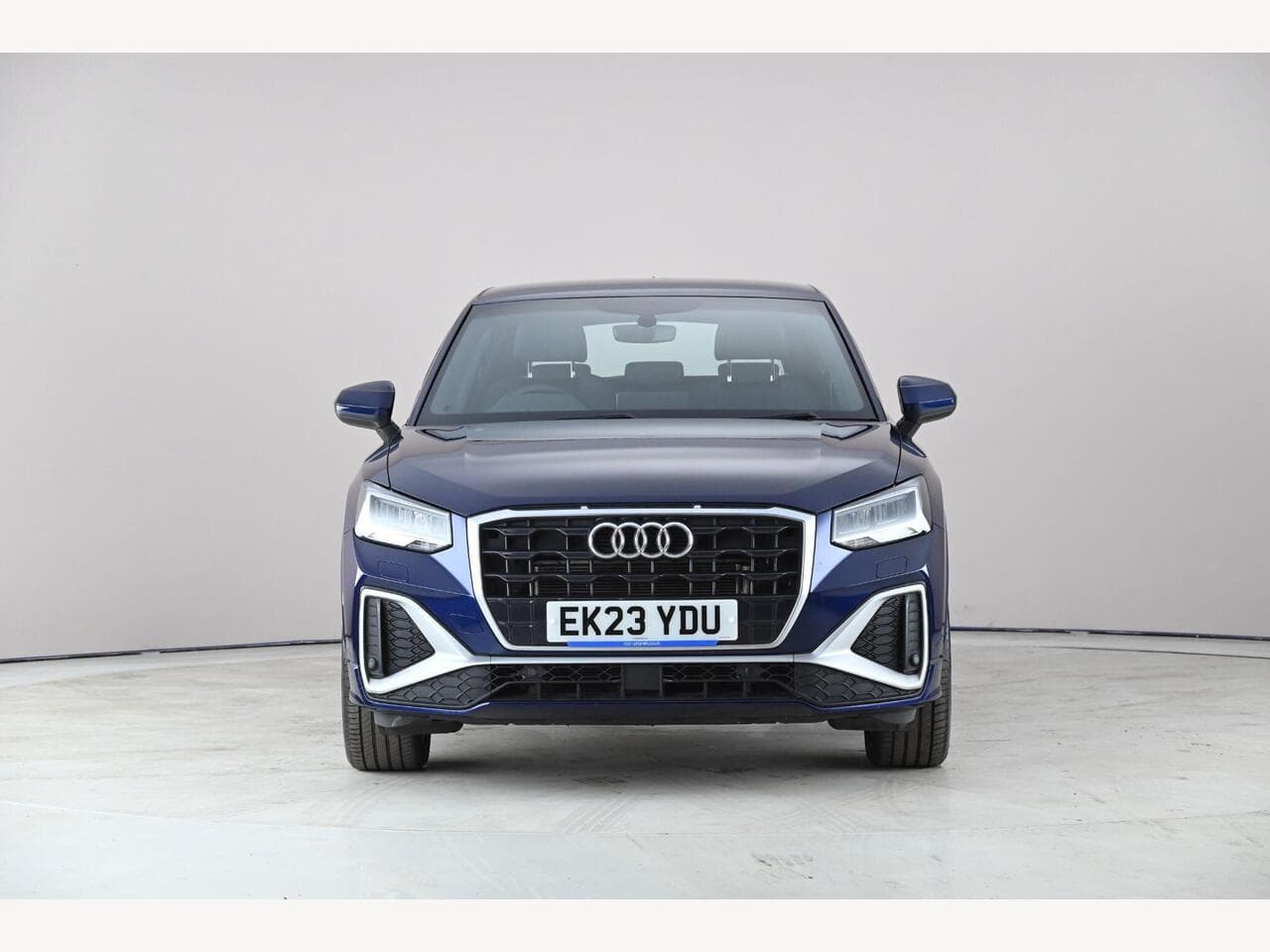 Audi Q2 thumbnail Front