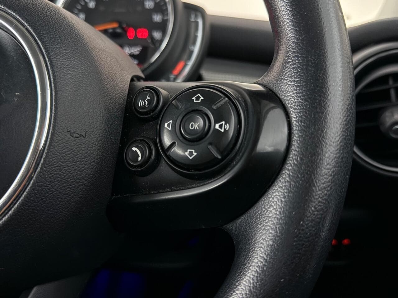 MINI Hatch thumbnail Misc Controls