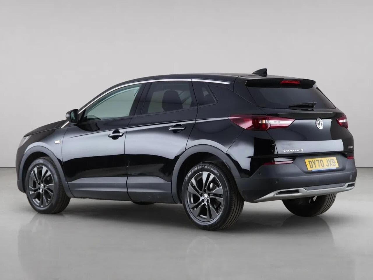 Vauxhall Grandland X thumbnail Rear Left