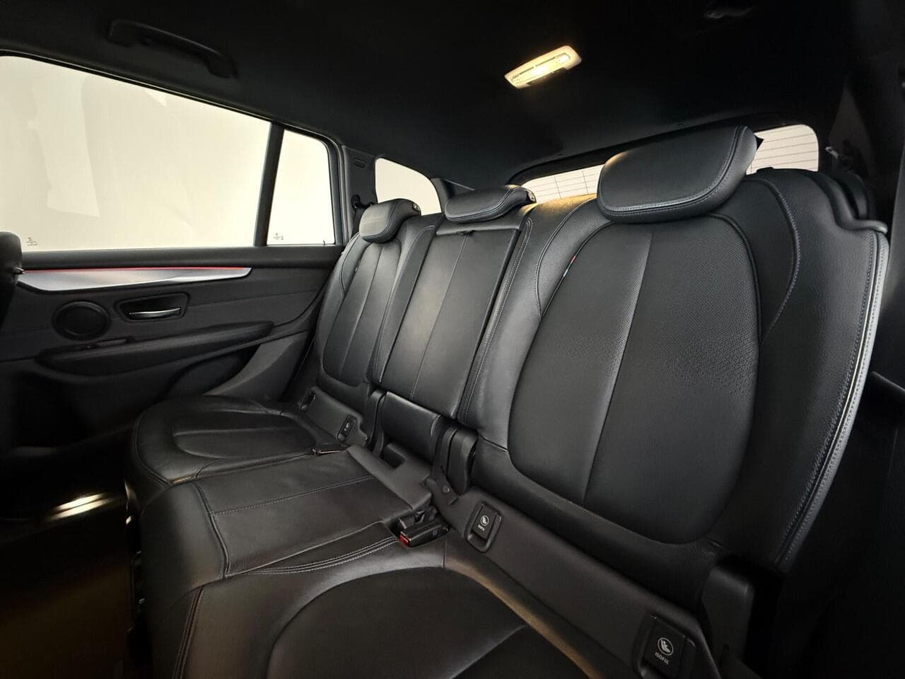 BMW 2 Series Gran Tourer thumbnail Seats Rear