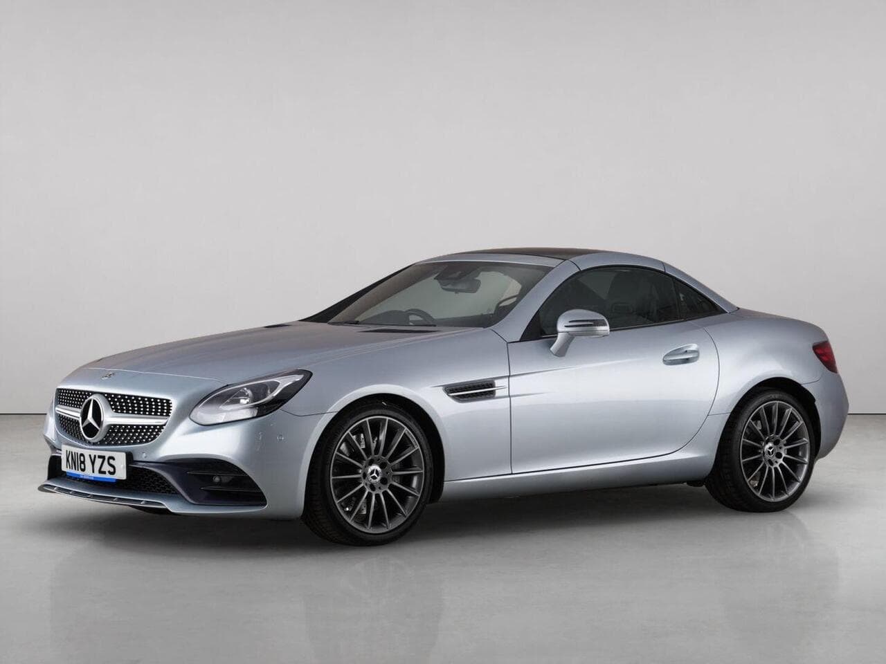 Mercedes-Benz SLC thumbnail Front Left