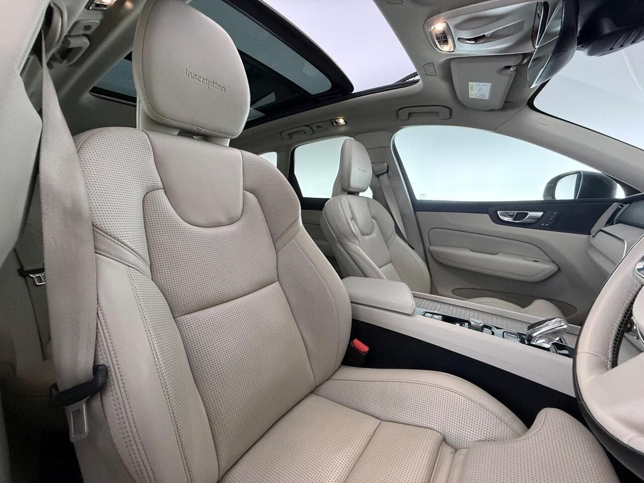Volvo XC60 thumbnail Seat Driver