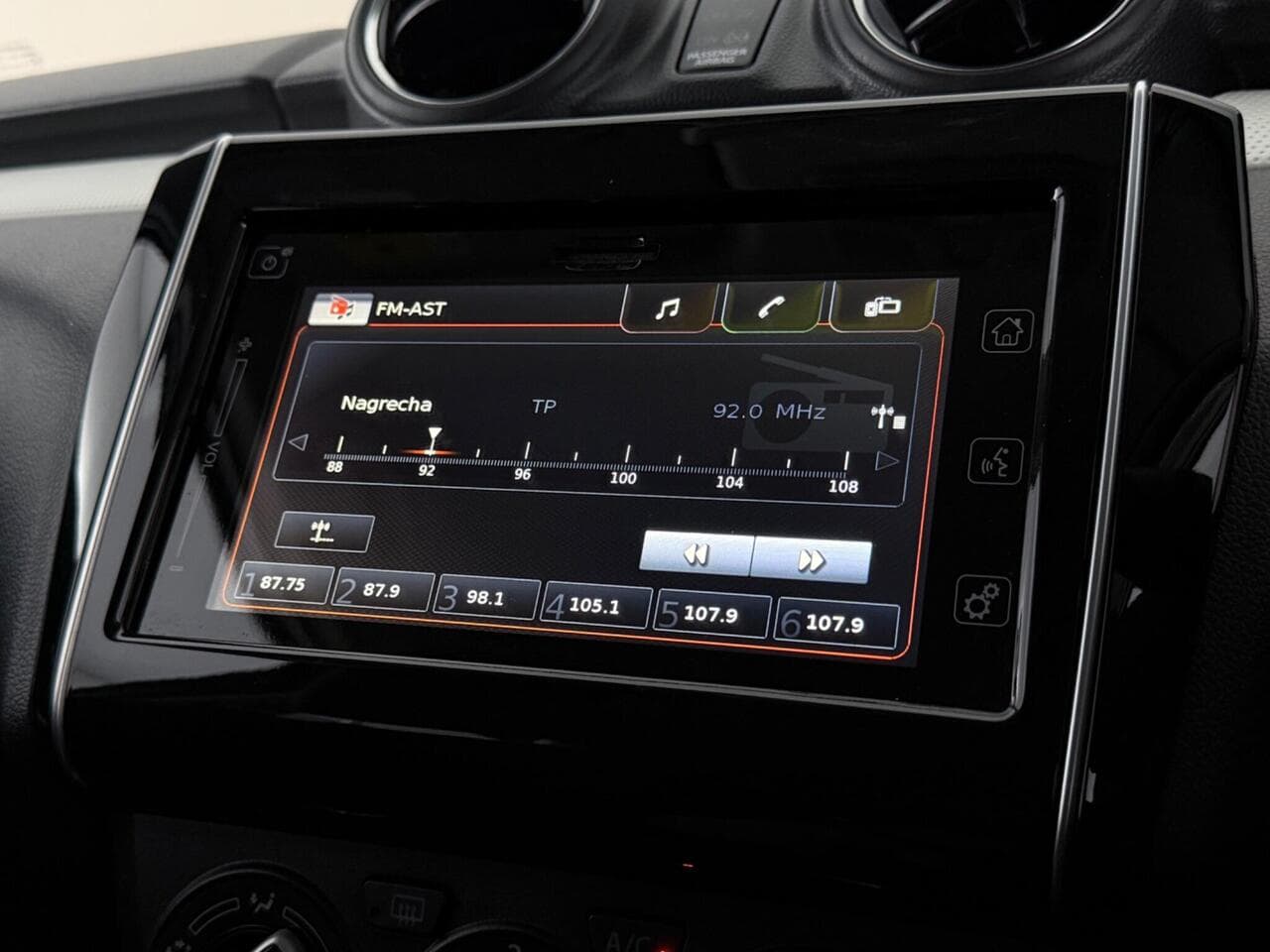 Suzuki Swift thumbnail Infotainment System