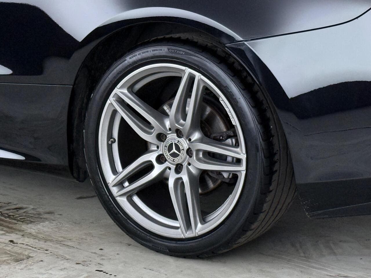 Mercedes-Benz E Class thumbnail Wheel