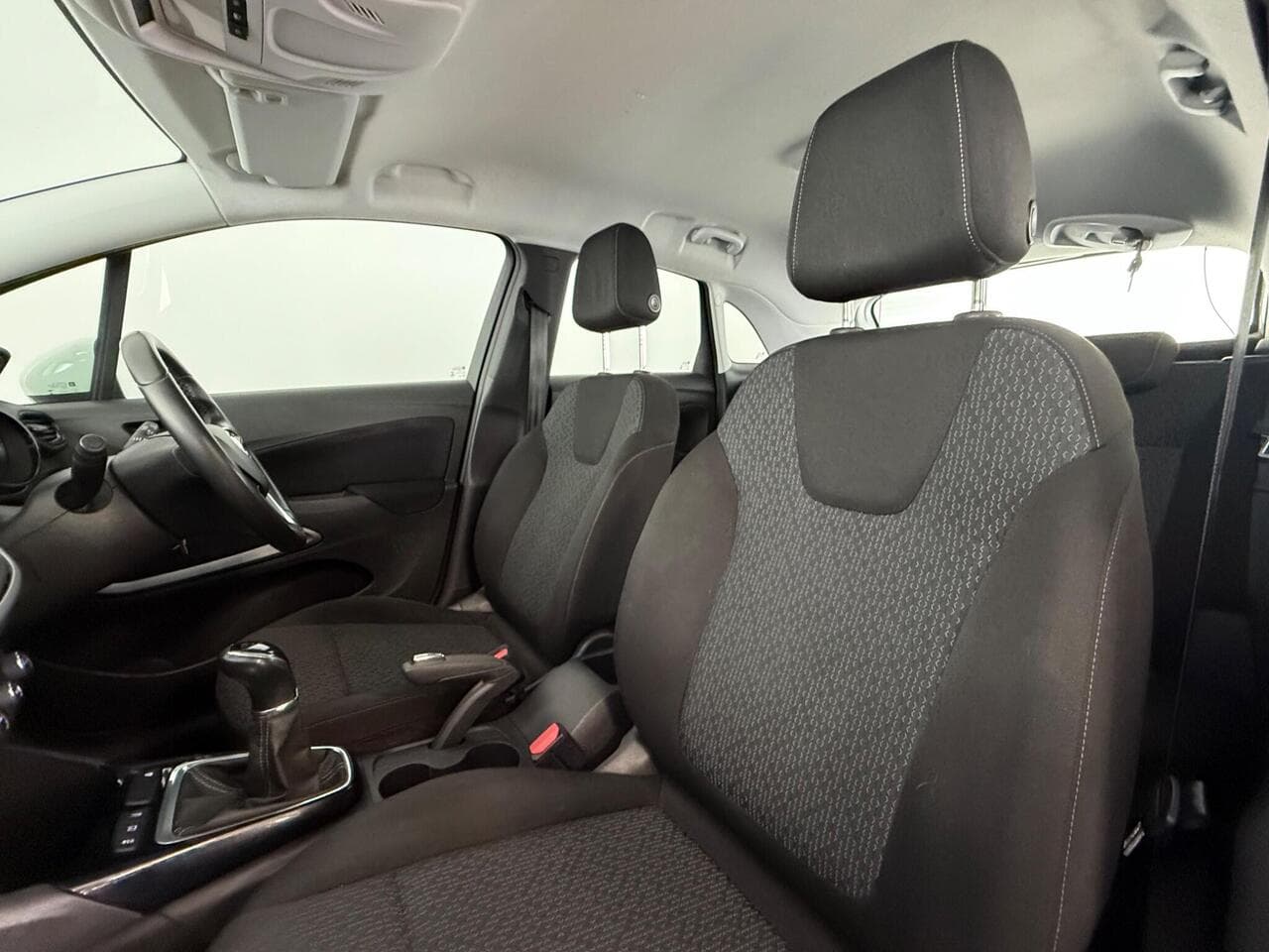 Vauxhall Crossland X thumbnail Seat Front Passenger