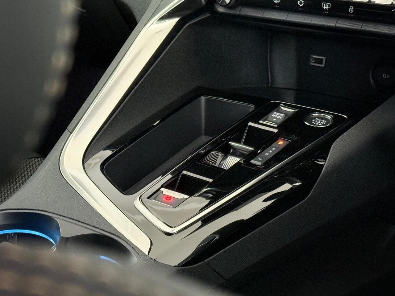 Peugeot 3008 thumbnail Misc Controls