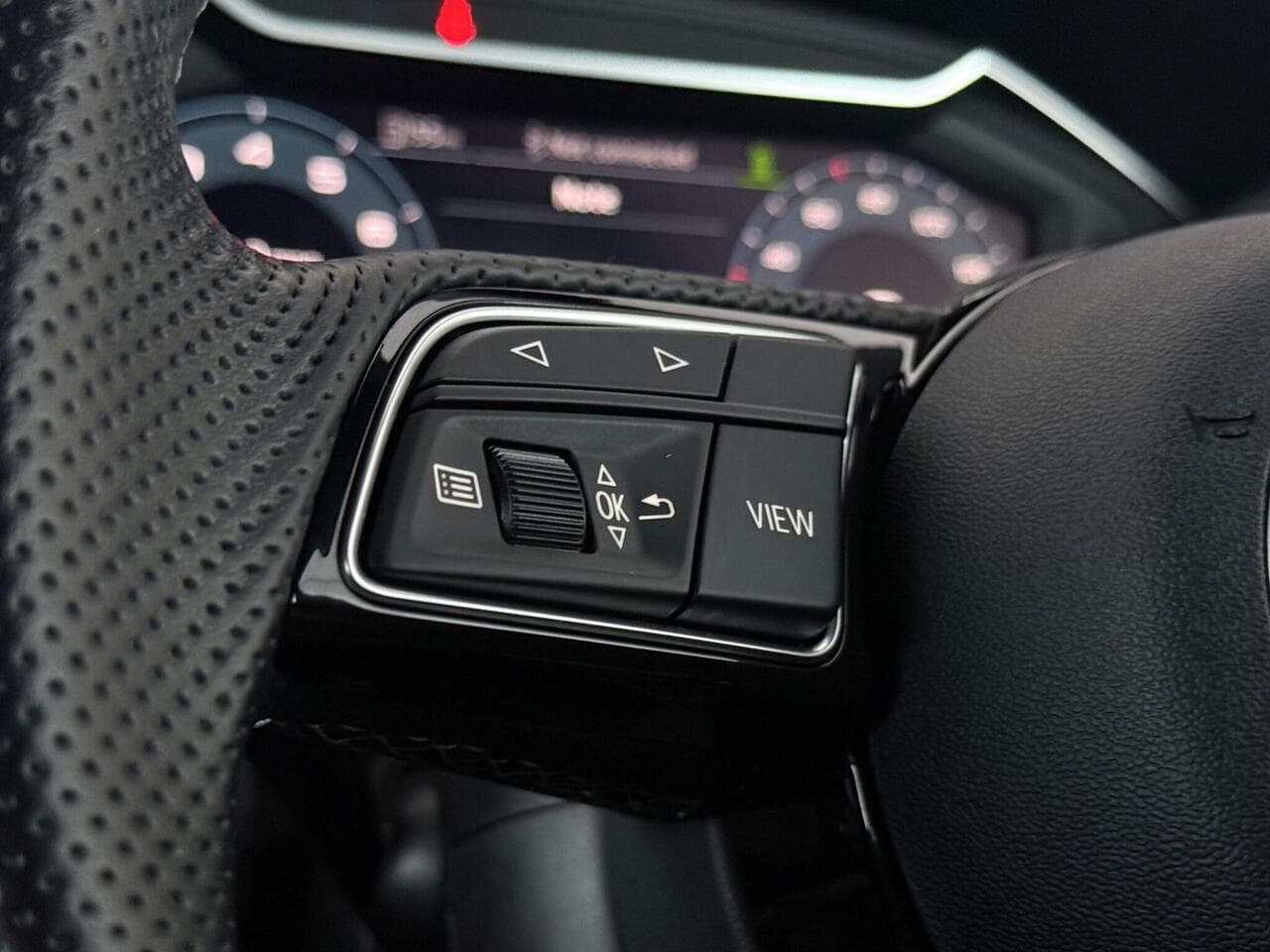 Audi A1 thumbnail Misc Controls