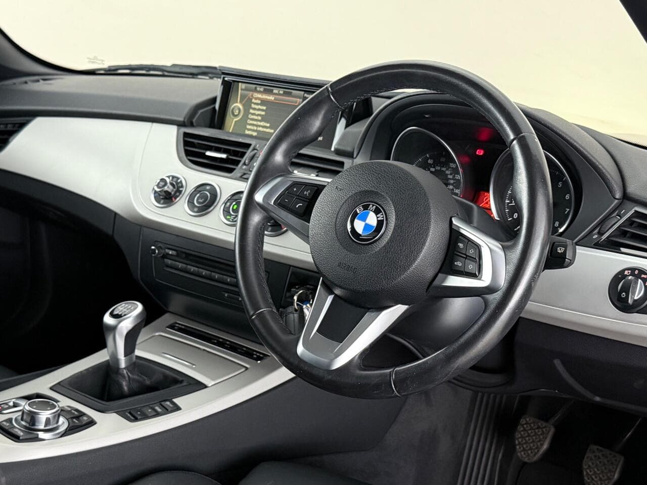 BMW Z4 thumbnail Steering Wheel