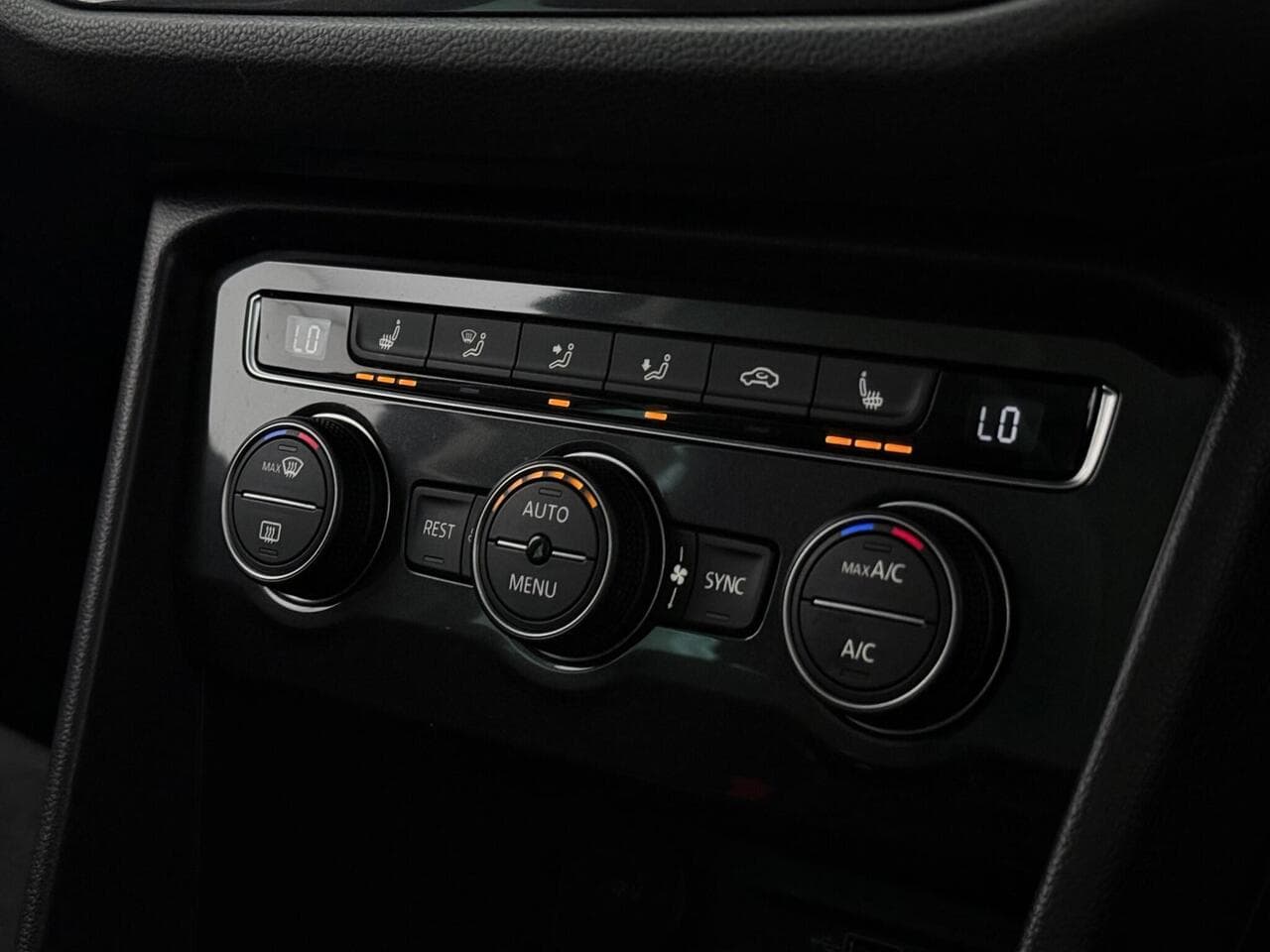 Volkswagen Tiguan thumbnail Misc Controls