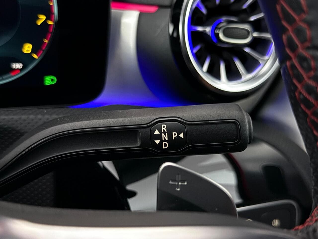 Mercedes-Benz CLA thumbnail Misc Controls