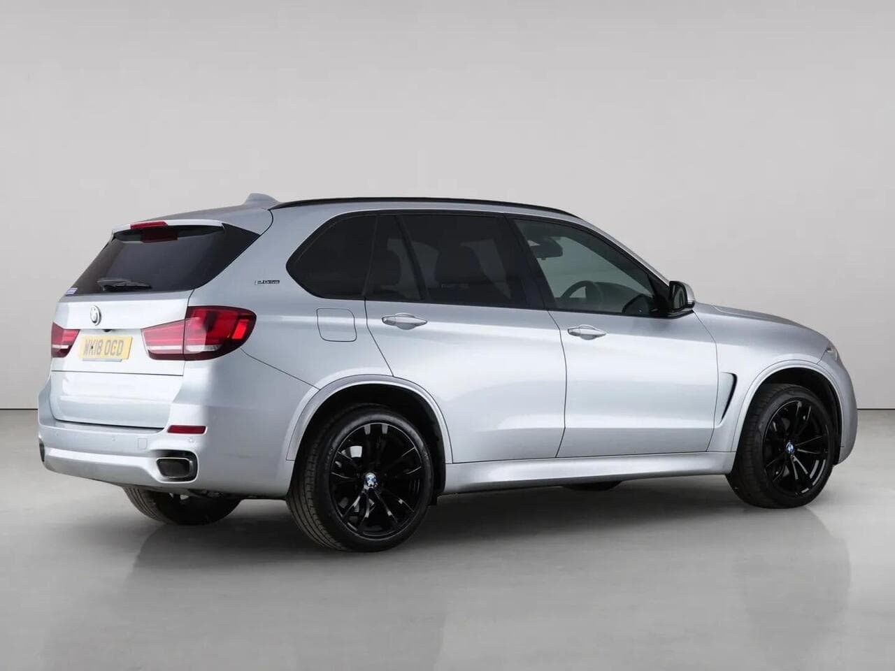 BMW X5 thumbnail Rear Right