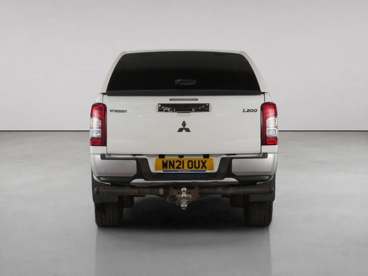 Mitsubishi L200 thumbnail Rear