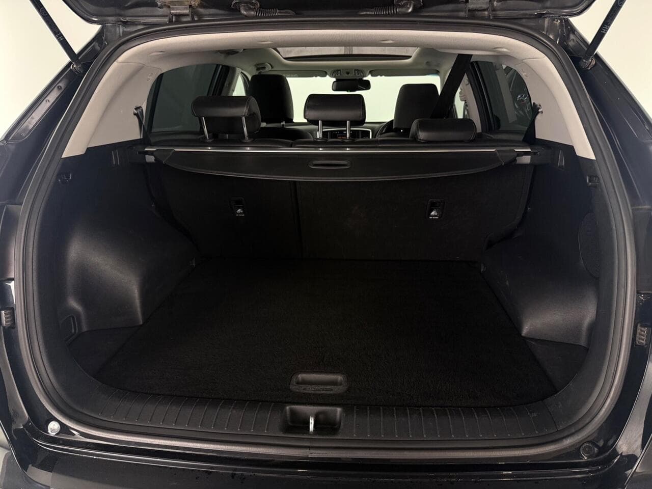 Kia Sportage thumbnail Boot
