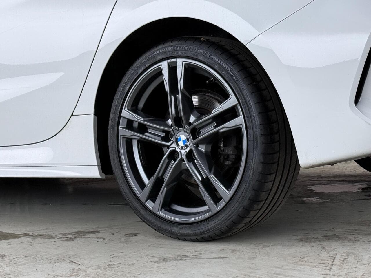 BMW 1 Series thumbnail Wheel