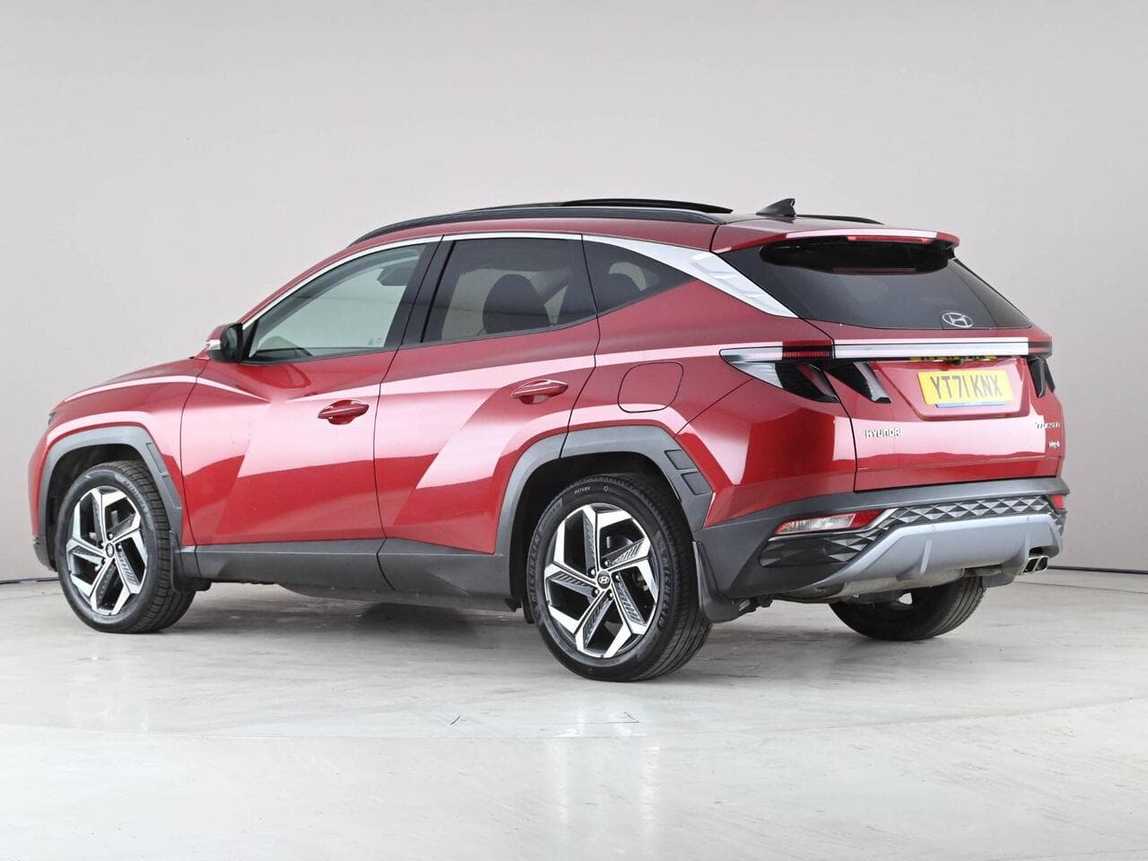 Hyundai TUCSON thumbnail Rear Left