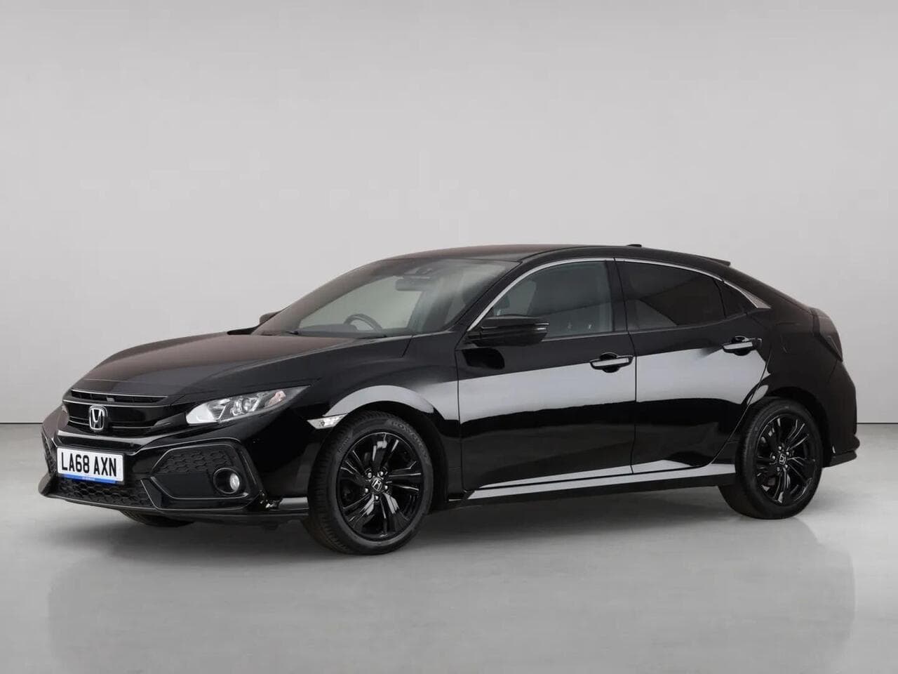 Honda Civic thumbnail Front Left