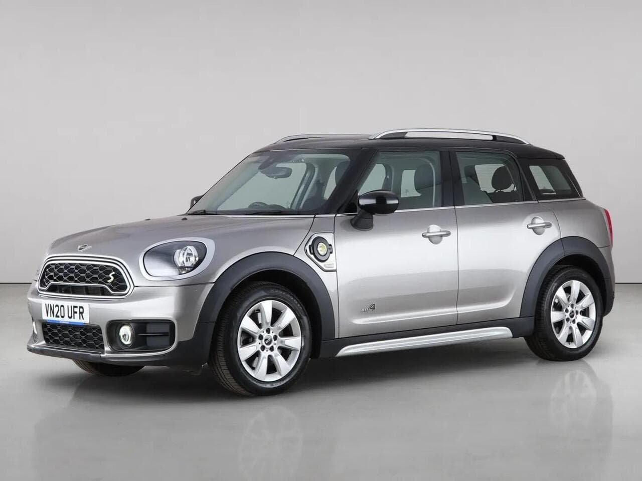 MINI Countryman thumbnail Front Left