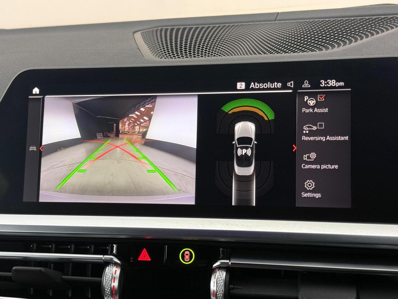 BMW 4 Series thumbnail Infotainment System