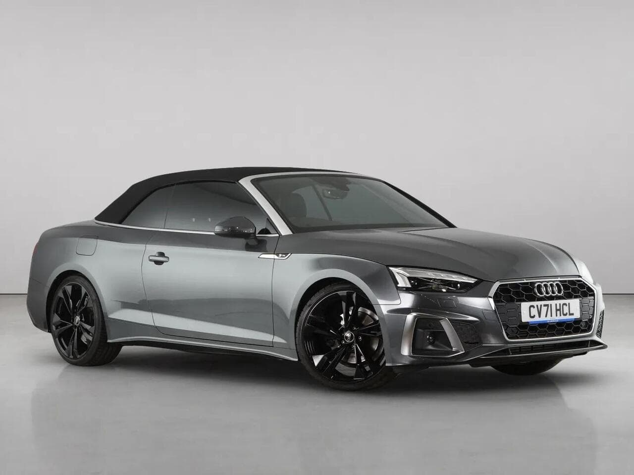 Audi A5 Cabriolet thumbnail Front Right