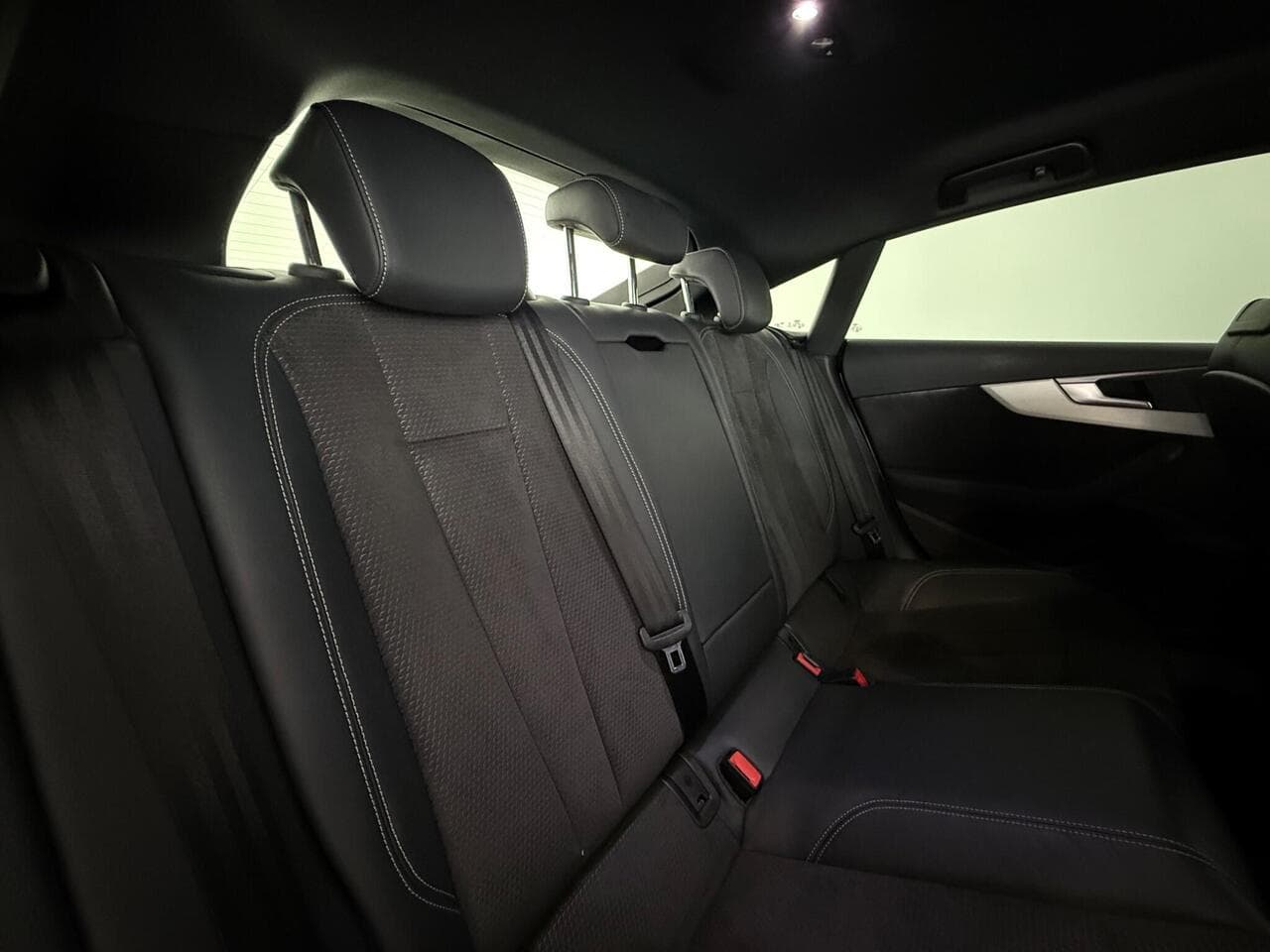 Audi A5 thumbnail Seats Rear