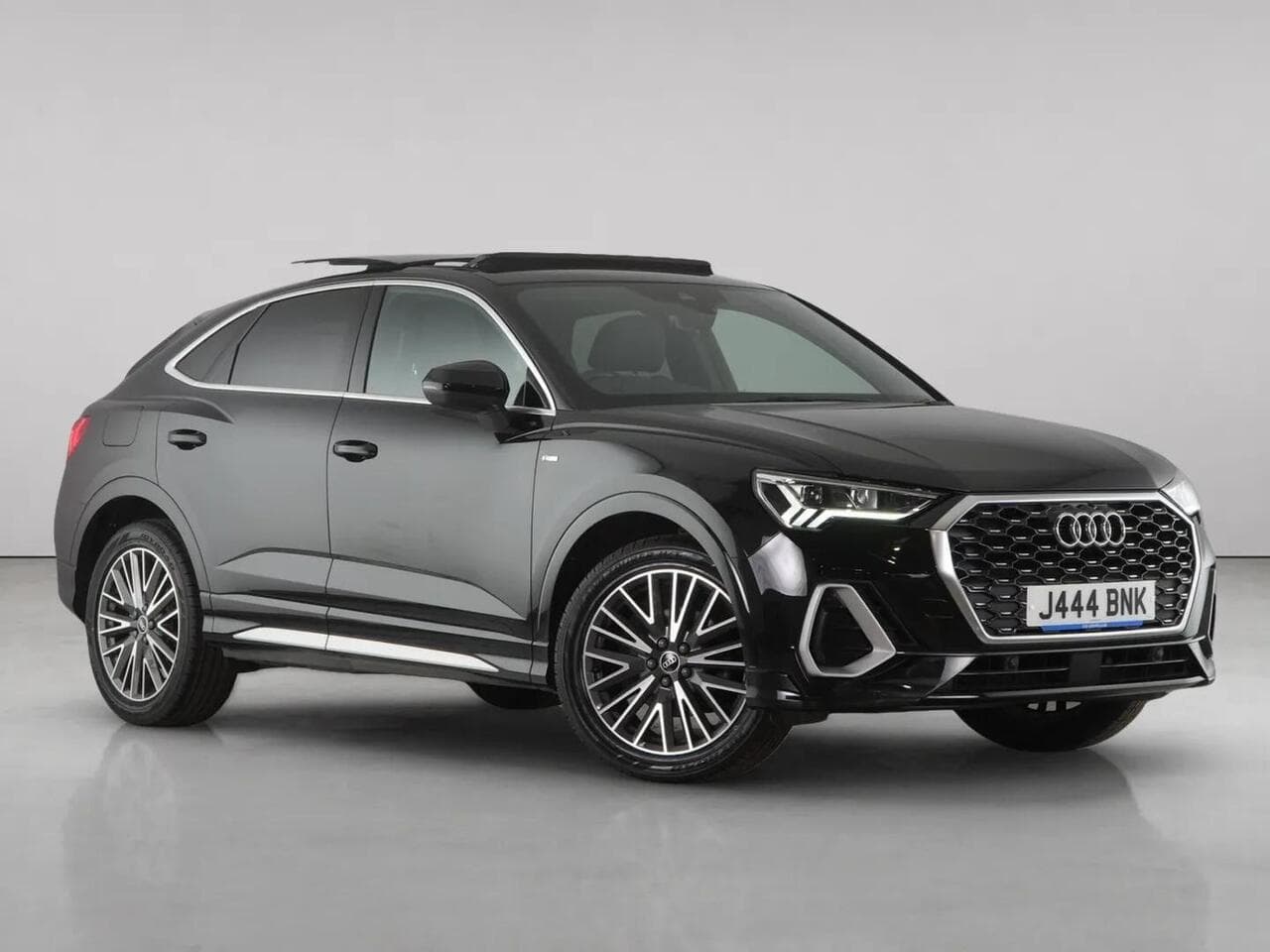 Audi Q3 - Audi Q3 1.5 TFSI CoD 35 S line Sportback 5dr Petrol Manual Euro 6 (s/s) (150 ps)