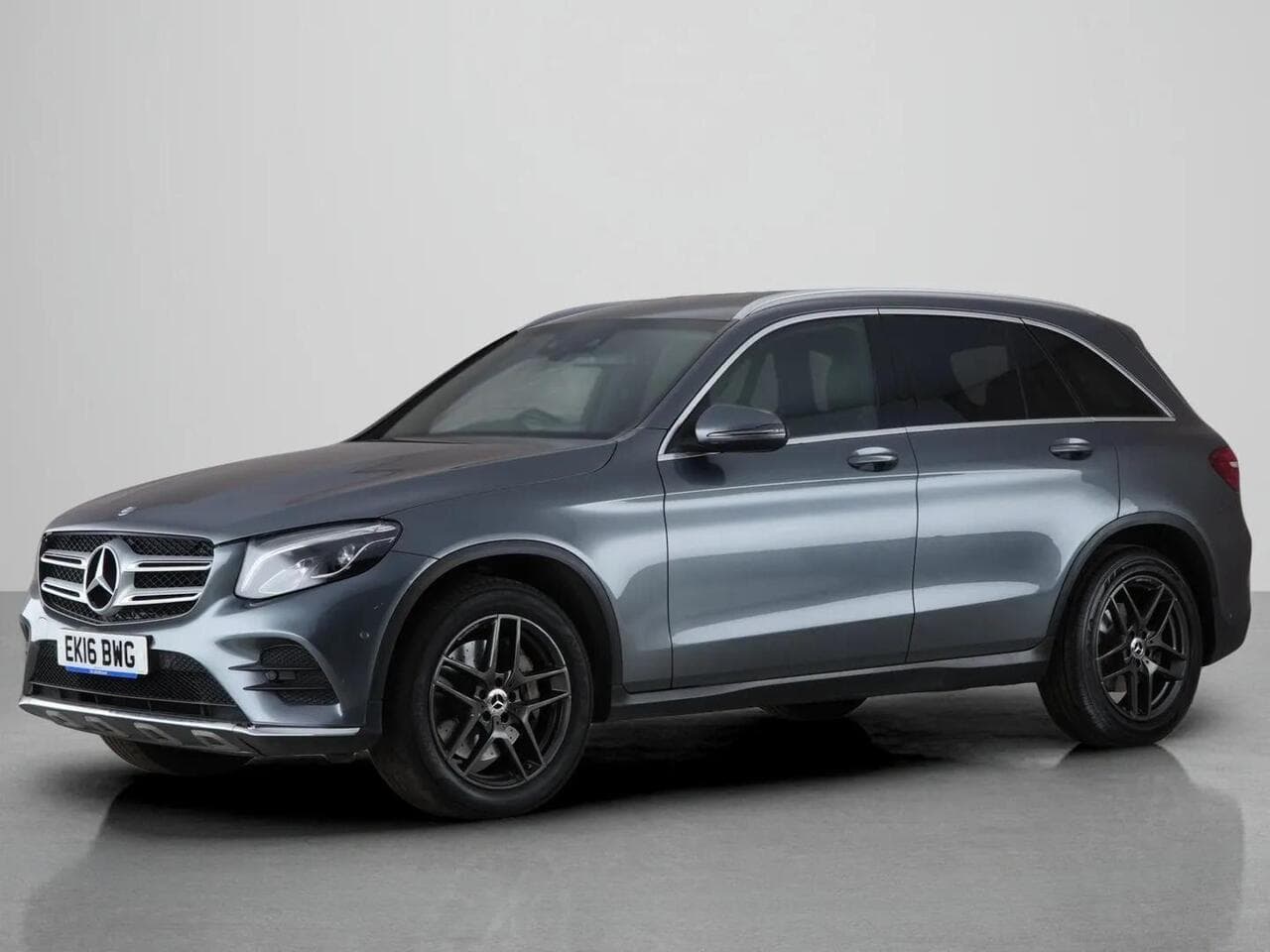 Mercedes-Benz GLC thumbnail Front Left
