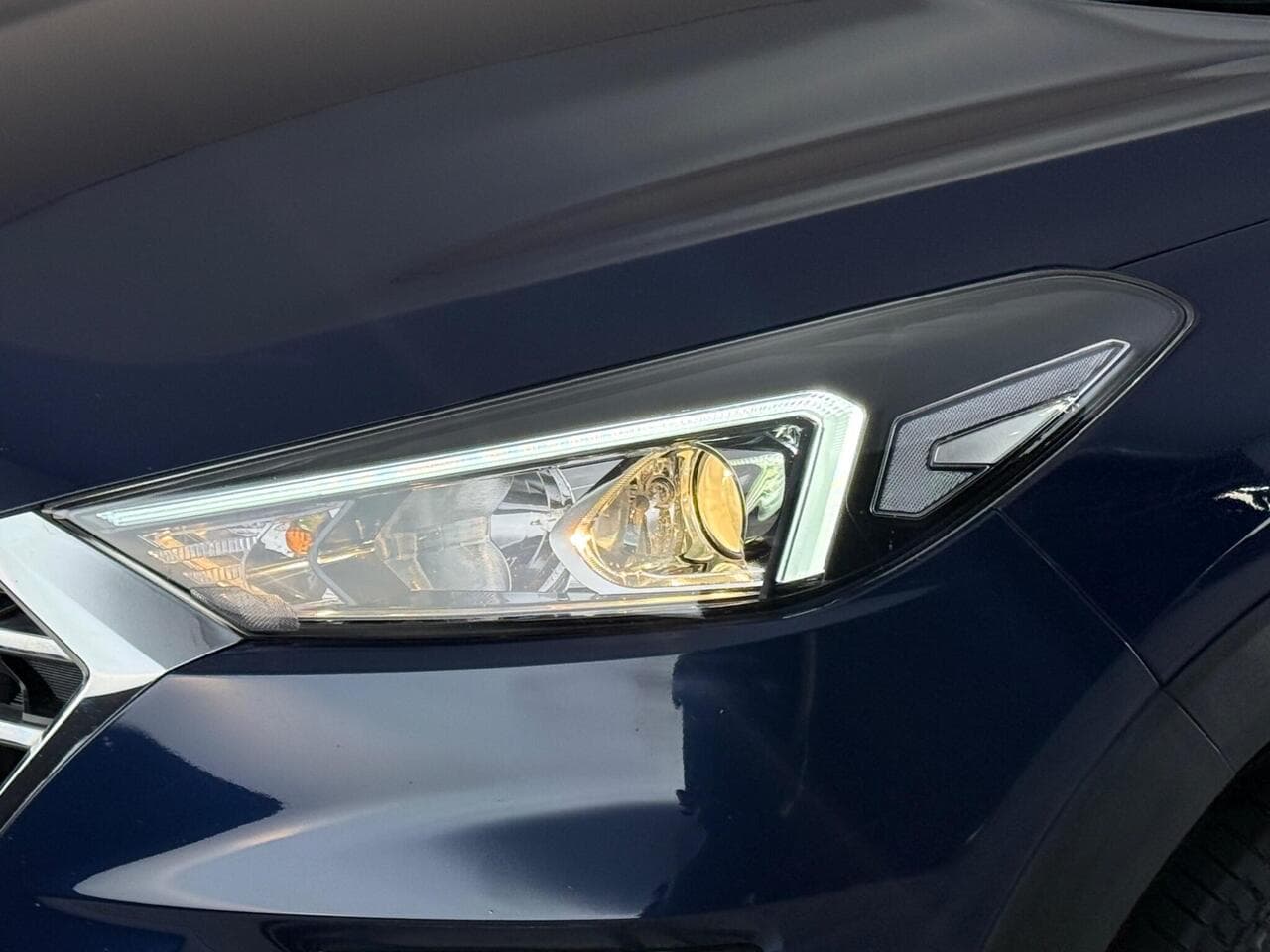 Hyundai TUCSON thumbnail Lights Front