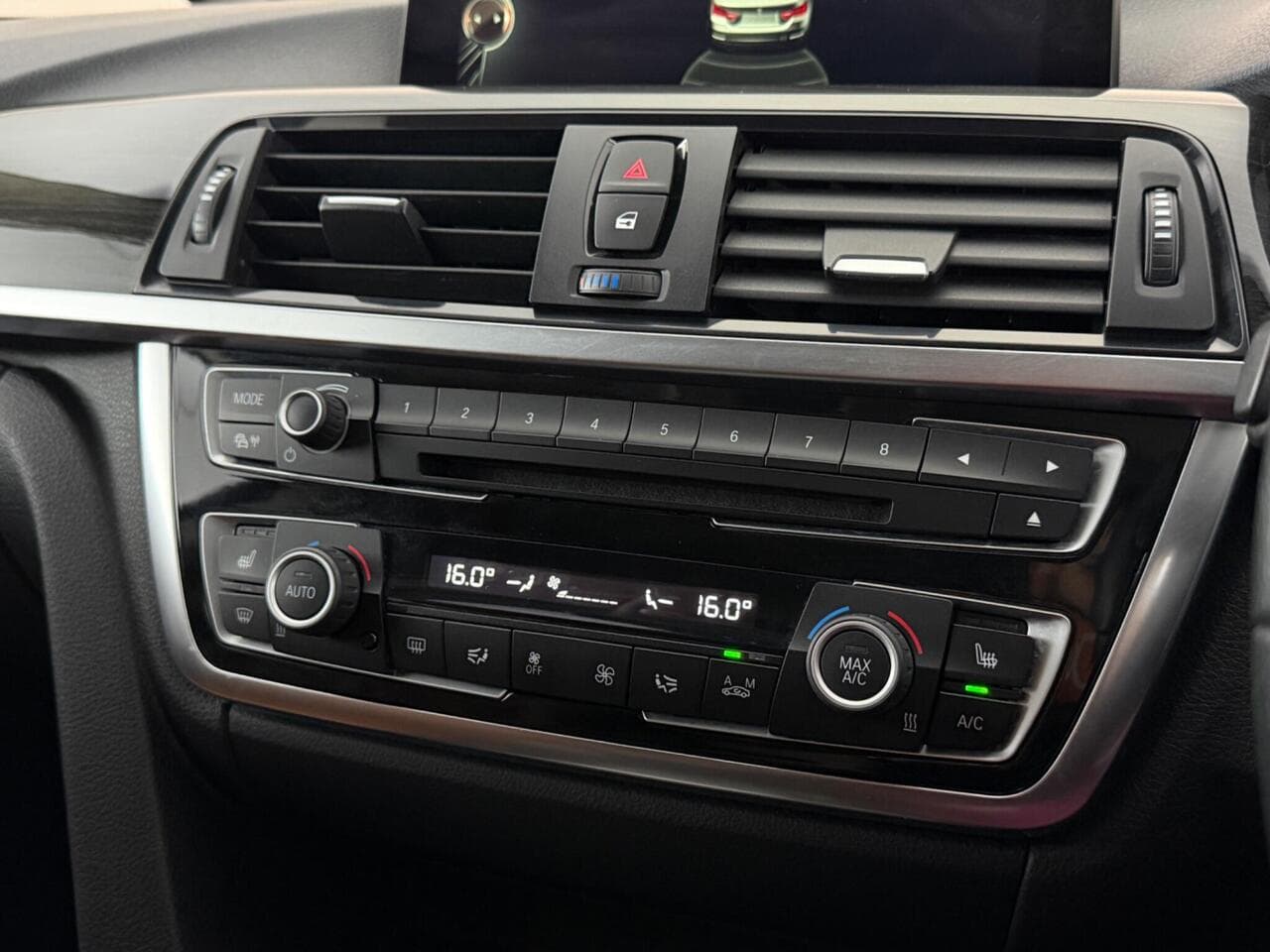 BMW 4 Series Gran Coupe thumbnail Infotainment System