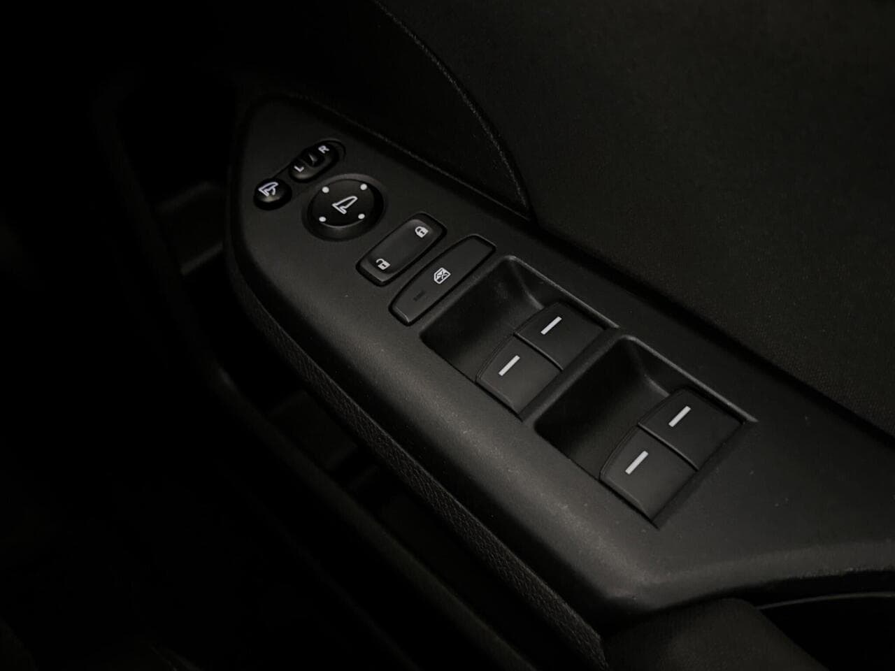 Honda Civic thumbnail Misc Controls