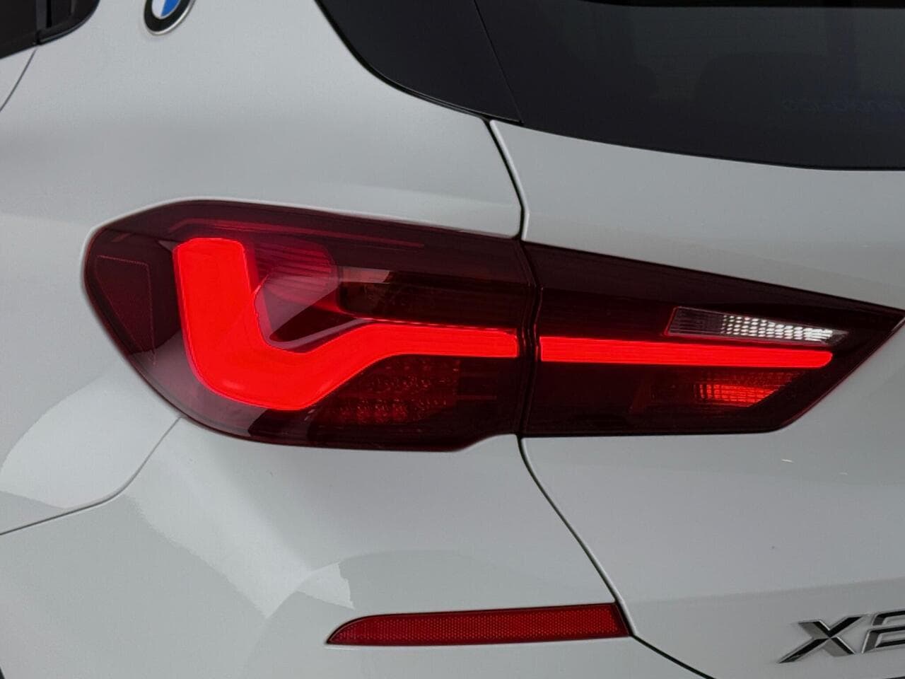 BMW X2 thumbnail Lights Rear