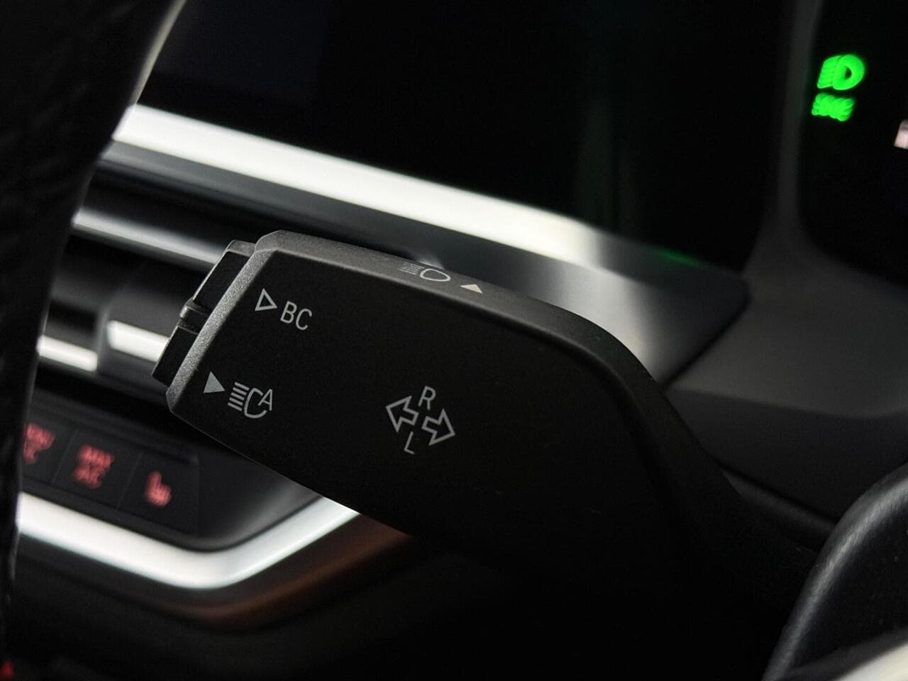BMW 3 Series thumbnail Misc Controls
