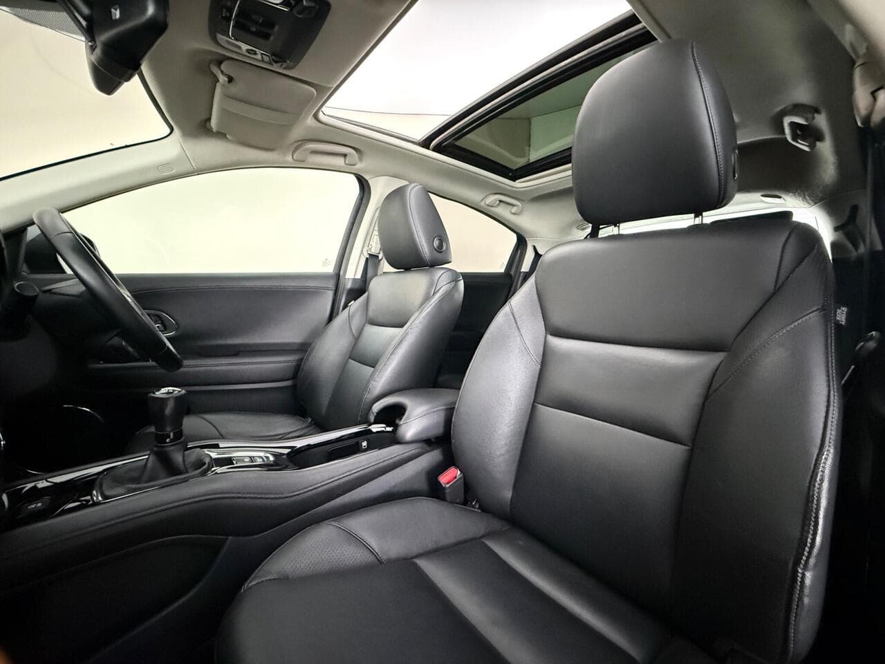 Honda HR-V thumbnail Seat Front Passenger