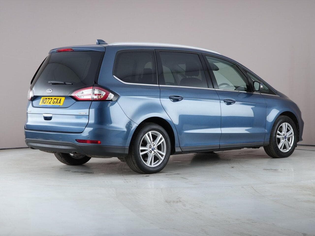 Ford Galaxy thumbnail Rear Right