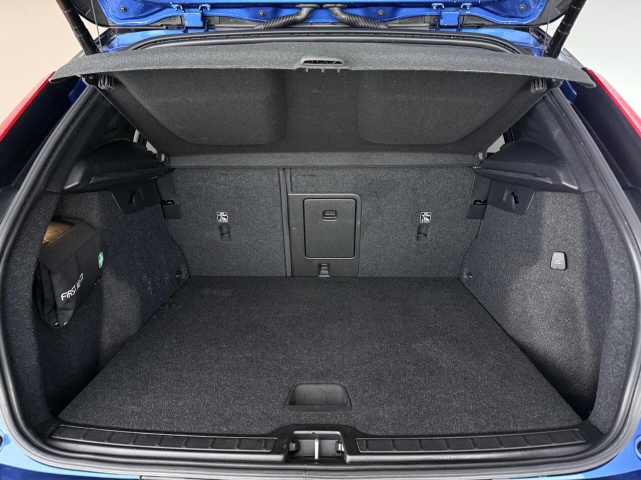 Volvo XC40 thumbnail Boot