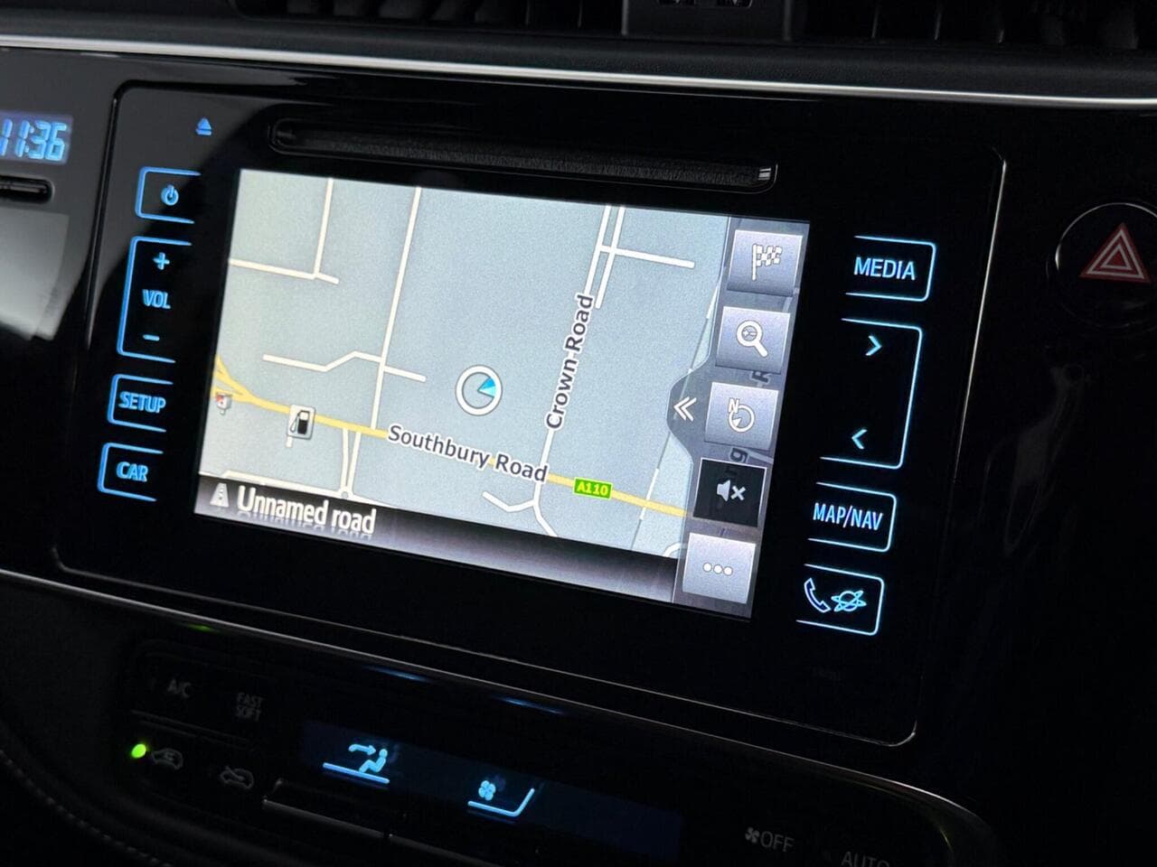 Toyota Auris thumbnail Infotainment System