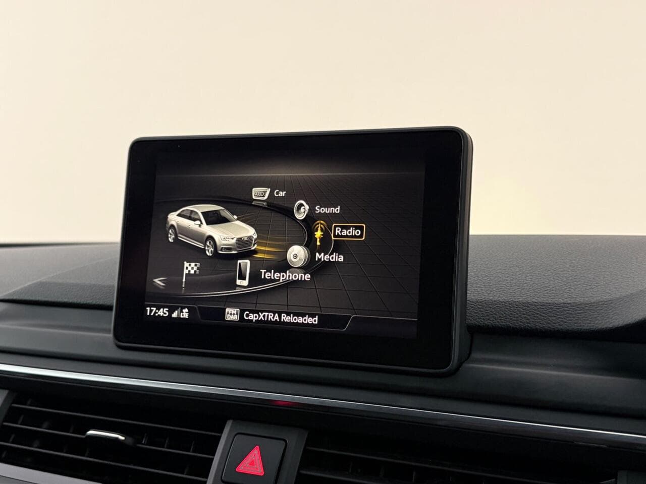 Audi A4 thumbnail Infotainment System