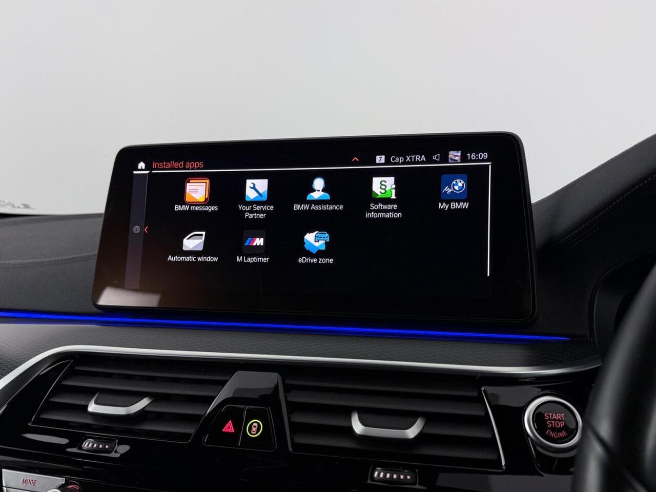 BMW 5 Series thumbnail Infotainment System