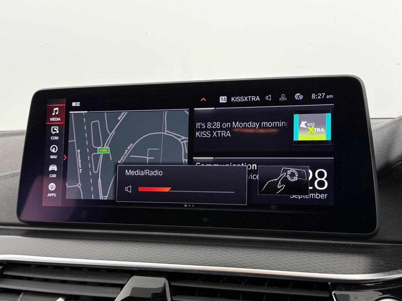 BMW 5 Series thumbnail Infotainment System